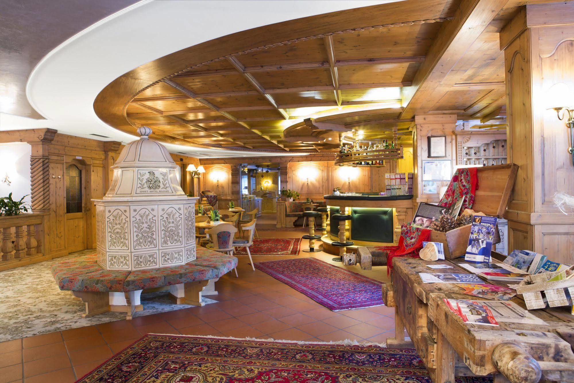 Sport Hotel Majare Pozza di Fassa Bagian luar foto