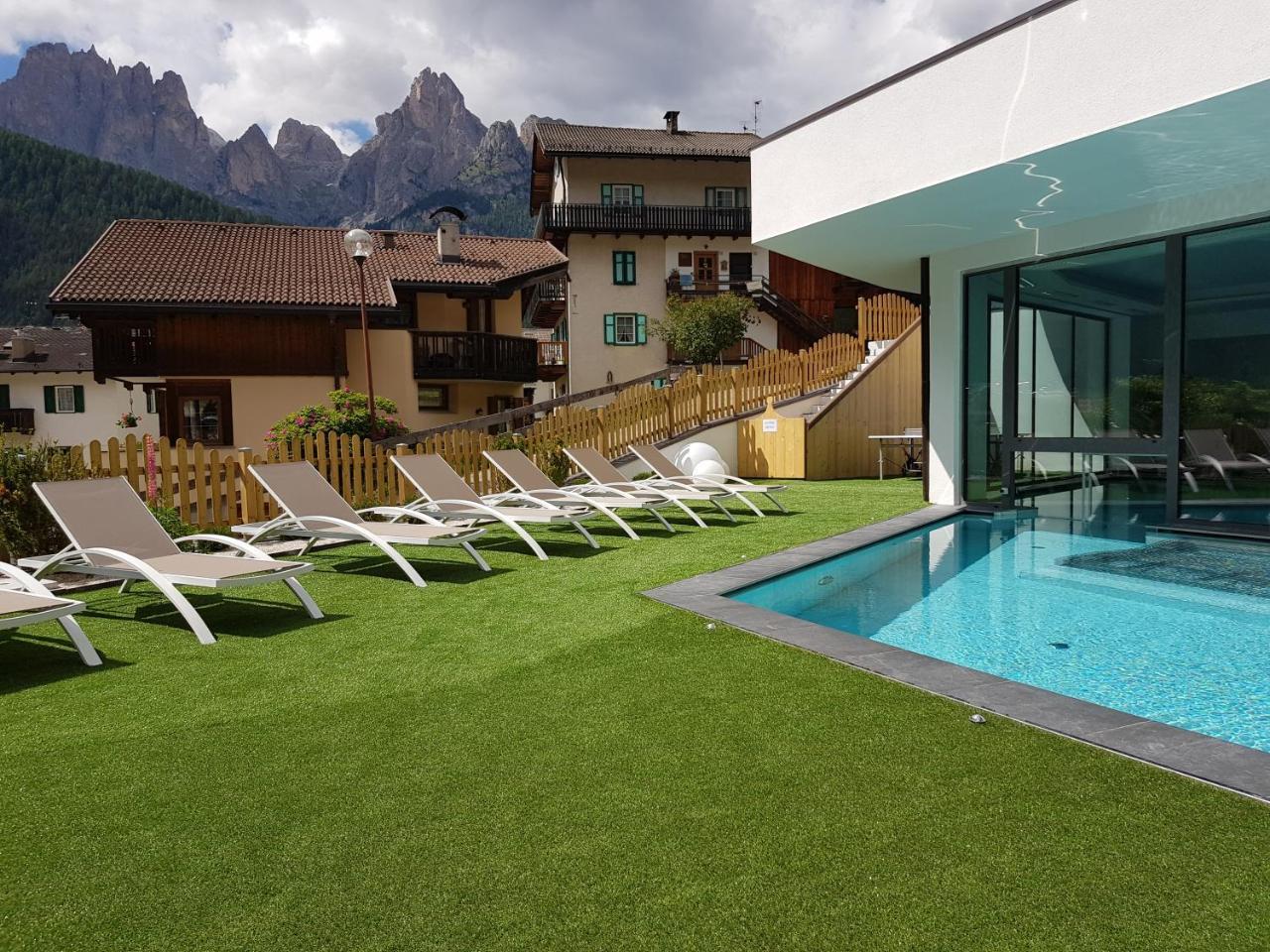 Sport Hotel Majare Pozza di Fassa Bagian luar foto